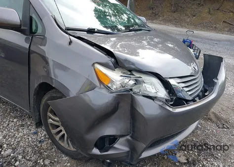 2012 Toyota Sienna Xle V6 8 Passenger from USA, damaged, VIN 5TDYK3DC5CS224787